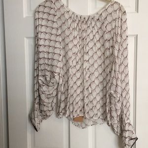 Adorable organic cotton giraffe top